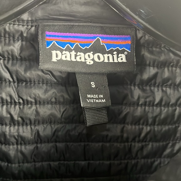 Patagonia small lightweight puffer - Picture 3 of 7